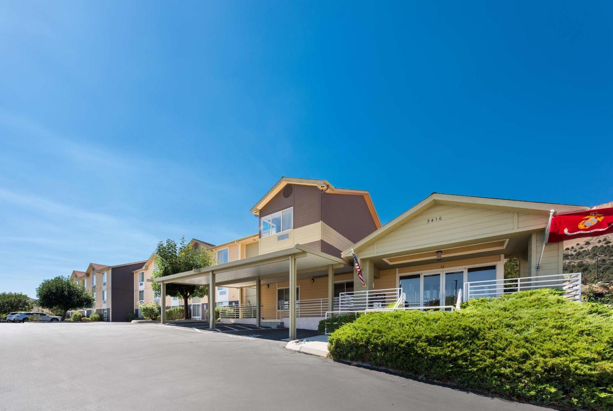 גרדנרוויל Best Western Topaz Lake Inn מראה חיצוני תמונה